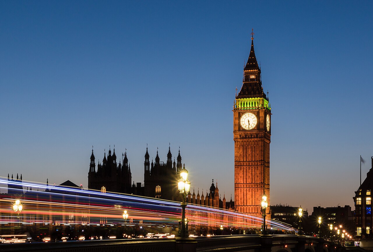 Big Ben and Westminster at sunset - Wikimedia Commons